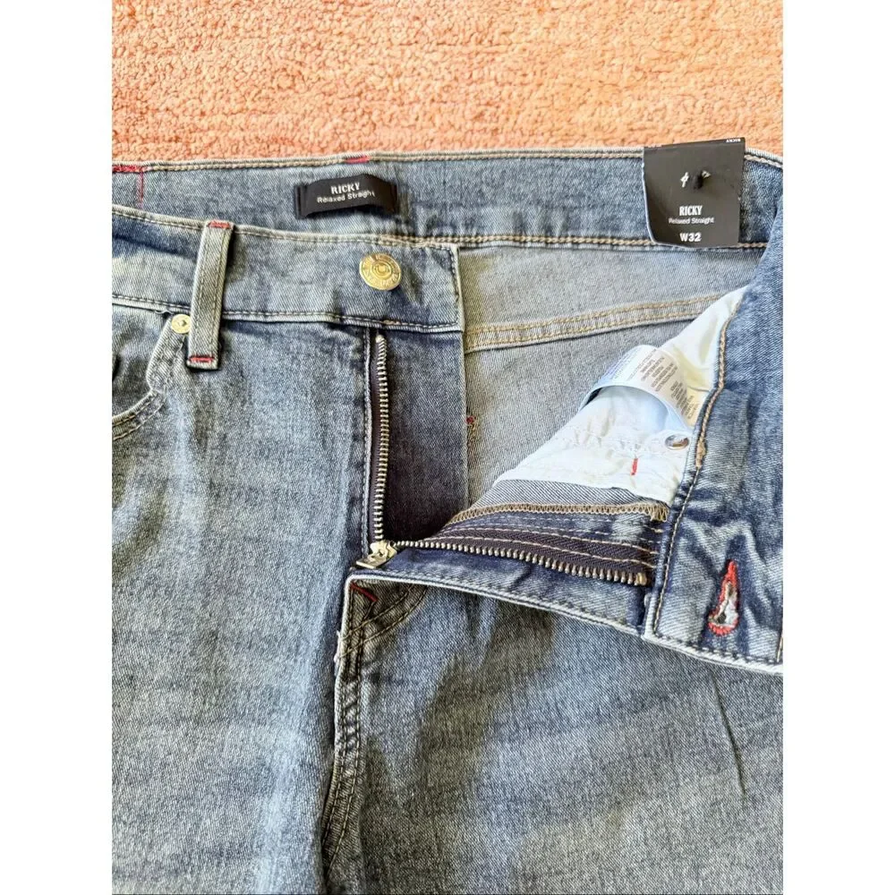 NWT True Religion Ricky Relaxed Straight Denim Shorts W32 Light Wash Men’s